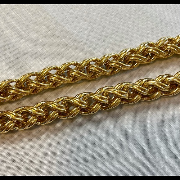 Vintage Givenchy necklace - Picture 3 of 6